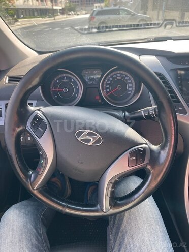 Hyundai Avante 2015, 190,000 km - 1.6 l - Bakı