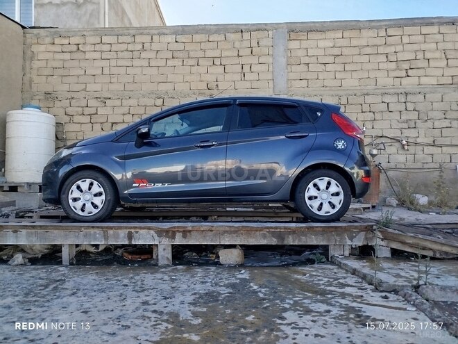 Ford Fiesta 2009, 449,000 km - 1.4 l - Bakı