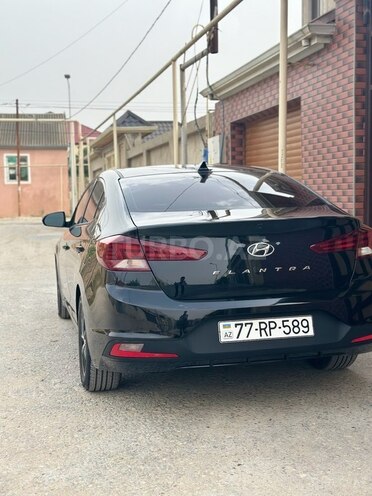Hyundai Elantra 2019, 129,589 km - 2.0 л - Bakı