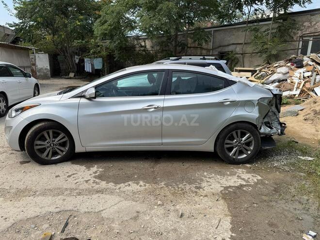 Hyundai Elantra 2015, 158,915 km - 1.8 l - Bakı