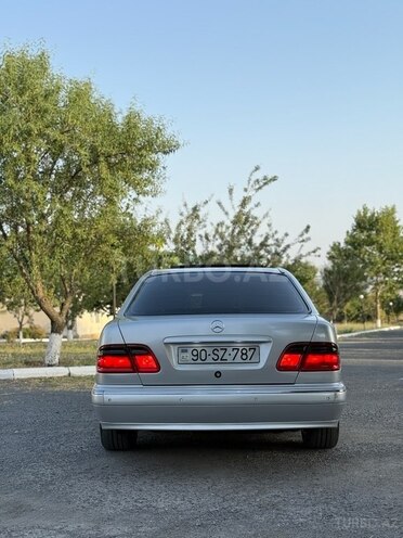Mercedes E 240 2000, 345,000 km - 2.6 l - Oğuz