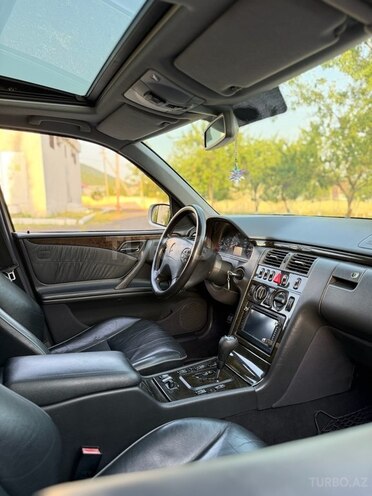 Mercedes E 240 2000, 345,000 km - 2.6 l - Oğuz
