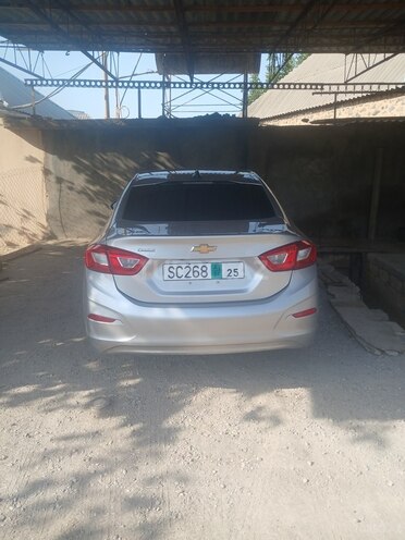 Chevrolet Cruze 2017, 185,000 km - 1.4 l - Samux