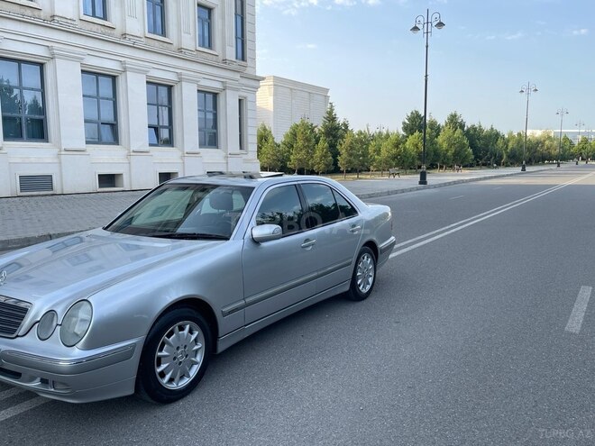 Mercedes E 240 2000, 255,000 km - 2.4 l - Ağdaş