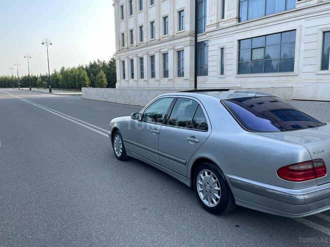 Mercedes E 240 2000, 255,000 km - 2.4 l - Ağdaş