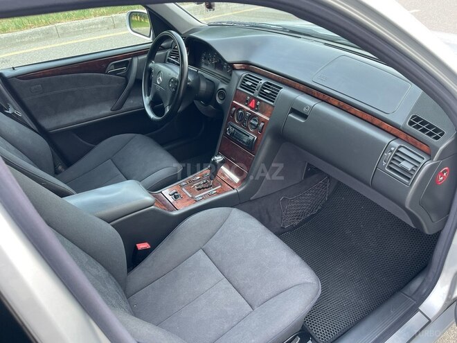 Mercedes E 240 2000, 255,000 km - 2.4 l - Ağdaş