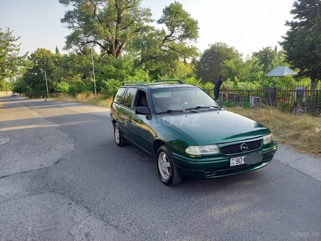 Opel Astra 1996, 280,000 km - 1.6 l - Şəki