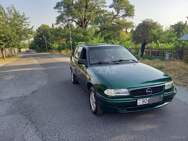 Opel Astra 1996, 280,000 km - 1.6 l - Şəki