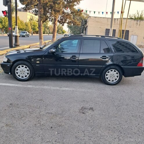 Mercedes C 230 2000, 800,000 km - 2.3 л - Sabirabad