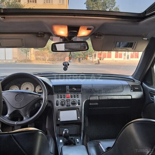 Mercedes C 230 2000, 800,000 km - 2.3 л - Sabirabad
