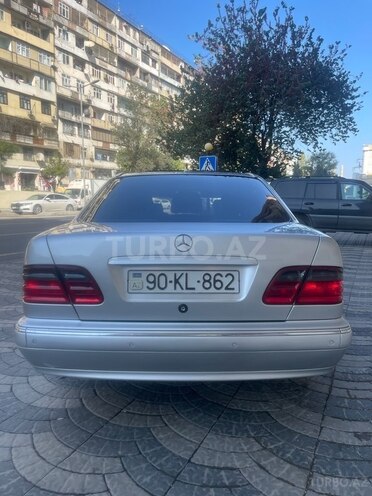Mercedes E 320 1999, 45,700 km - 3.2 l - Bakı