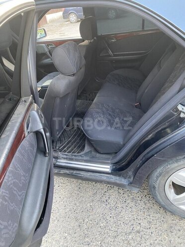 Mercedes E 230 1995, 473,000 km - 2.3 l - Quba