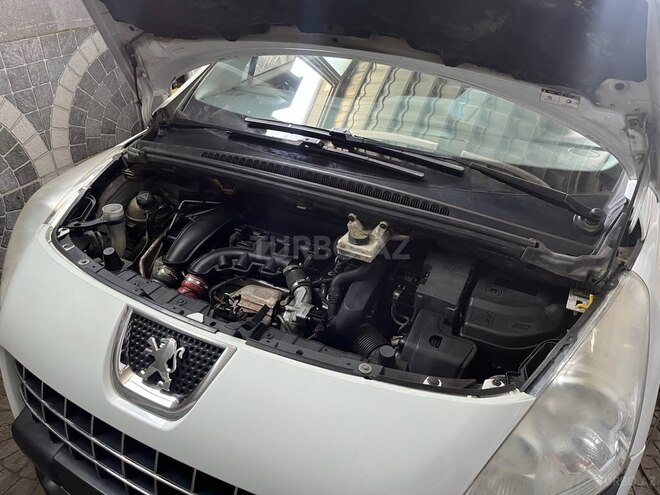 Peugeot 3008 2013, 147,323 km - 1.6 l - Bakı