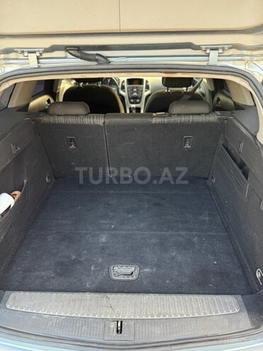 Opel Astra 2011, 380,000 km - 1.3 l - Şəmkir