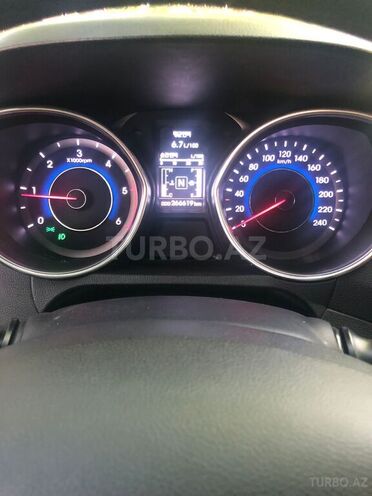 Hyundai Avante 2014, 260,000 km - 1.6 л - Bakı