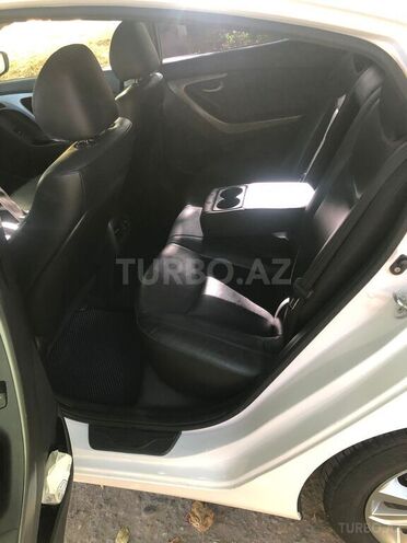 Hyundai Avante 2014, 260,000 km - 1.6 л - Bakı