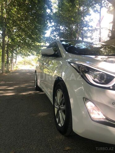 Hyundai Avante 2014, 260,000 km - 1.6 л - Bakı