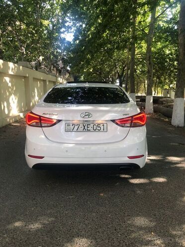 Hyundai Avante 2014, 260,000 km - 1.6 л - Bakı