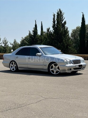 Mercedes E 320 2000, 292,000 km - 3.2 l - Tovuz