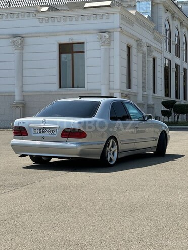 Mercedes E 320 2000, 292,000 km - 3.2 l - Tovuz