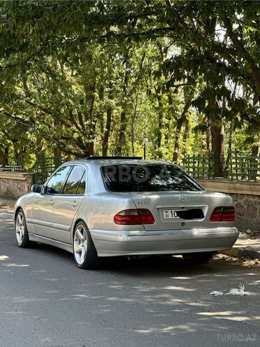 Mercedes E 320 2000, 292,000 km - 3.2 l - Tovuz