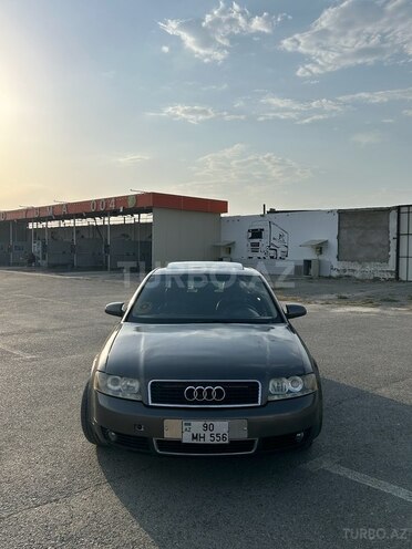 Audi A4 2003, 396,000 km - 1.8 л - Bakı