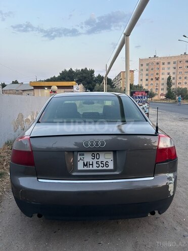 Audi A4 2003, 396,000 km - 1.8 л - Bakı