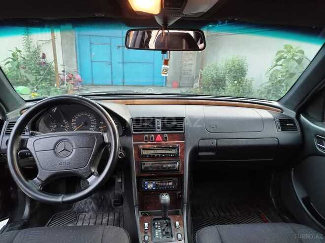 Mercedes C 240 1998, 258,585 km - 2.4 l - Qəbələ