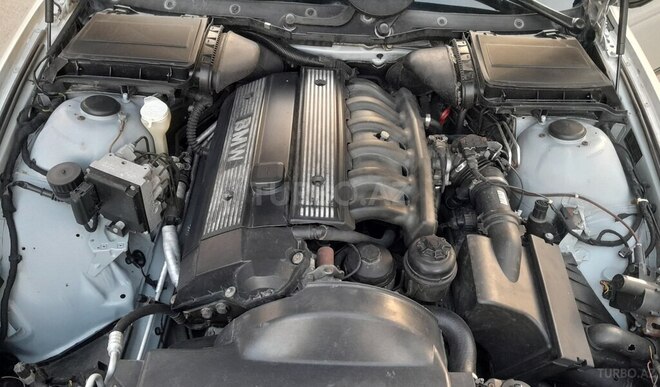 BMW 525 2000, 256,322 km - 2.5 l - Bakı