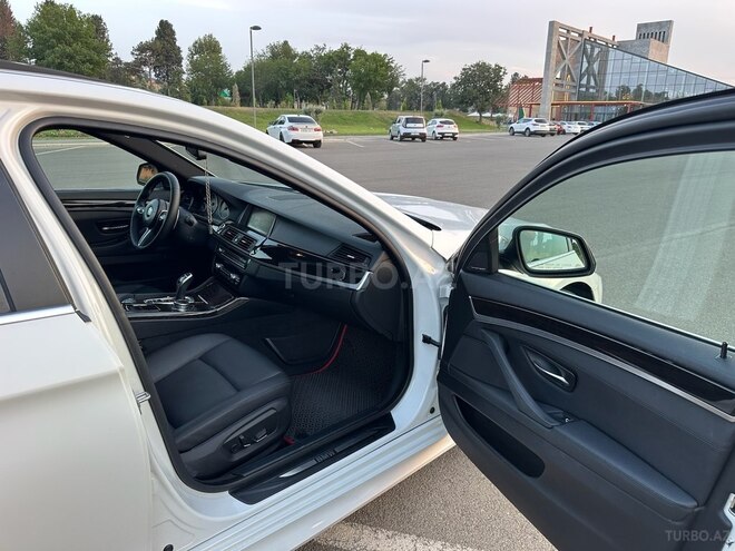 BMW 528 2015, 131,000 km - 2.0 l - Gəncə