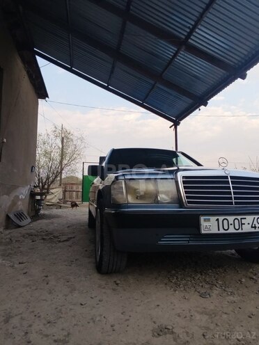 Mercedes 190 1988, 669,695 km - 2.0 l - Sabirabad