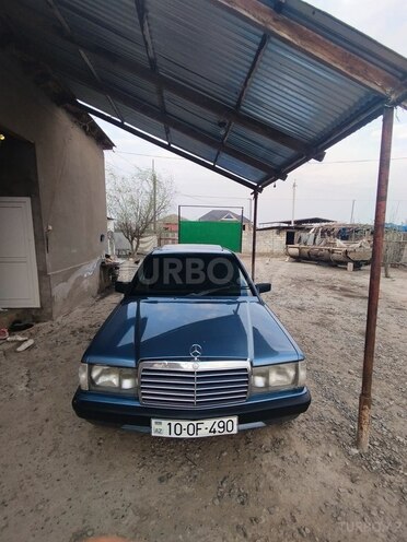 Mercedes 190 1988, 669,695 km - 2.0 l - Sabirabad