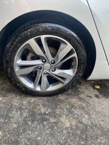 Hyundai Elantra 2011, 175,418 km - 1.8 л - Bakı