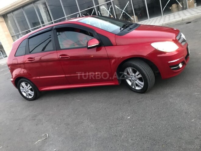 Mercedes B 180 2012, 143,000 km - 1.6 l - Sumqayıt