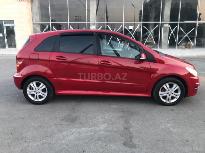 Mercedes B 180 2012, 143,000 km - 1.6 l - Sumqayıt