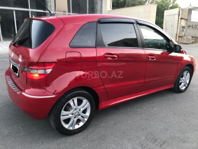 Mercedes B 180 2012, 143,000 km - 1.6 l - Sumqayıt