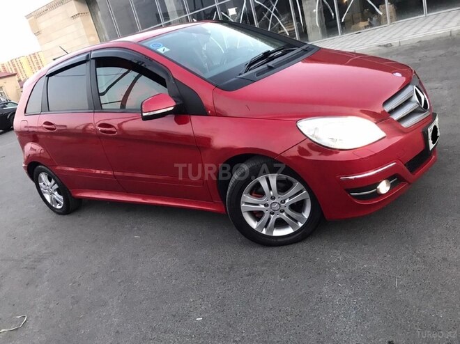 Mercedes B 180 2012, 143,000 km - 1.6 l - Sumqayıt