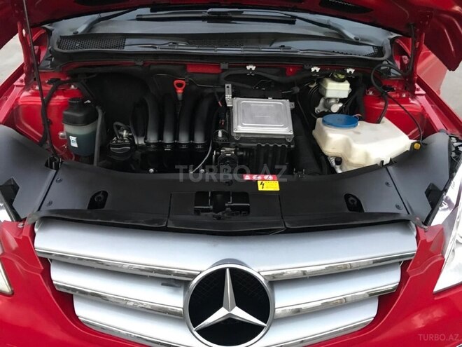 Mercedes B 180 2012, 143,000 km - 1.6 l - Sumqayıt