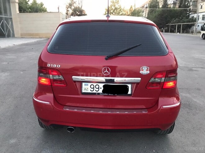 Mercedes B 180 2012, 143,000 km - 1.6 l - Sumqayıt