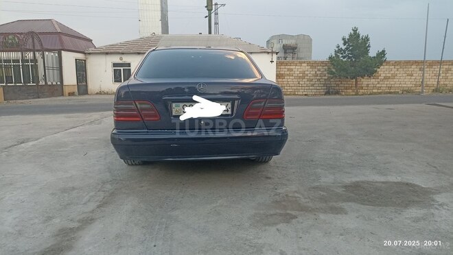 Mercedes E 220 d 2001, 580,063 km - 2.2 l - İmişli