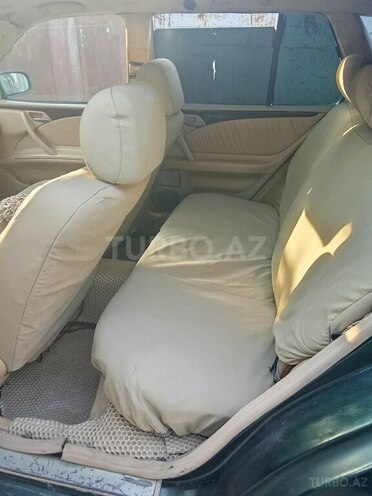 Mercedes E 220 d 1999, 700,000 km - 2.2 l - Bakı