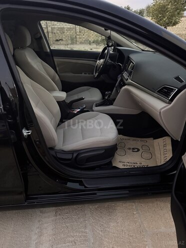 Hyundai Elantra 2018, 107,000 km - 2.0 л - Bakı