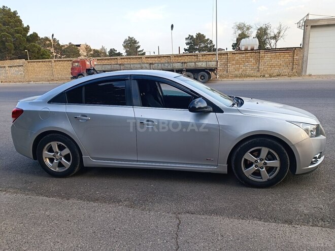 Chevrolet Cruze 2011, 331,011 km - 1.4 l - Sumqayıt