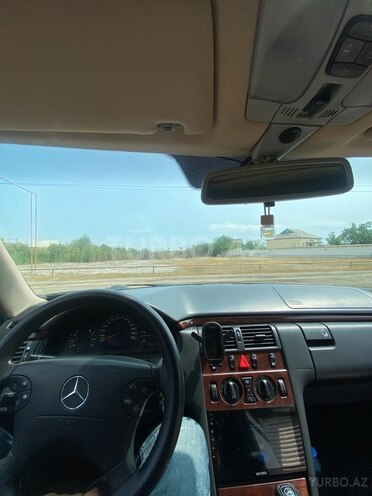 Mercedes E 270 2001, 500,000 km - 2.7 l - Bakı