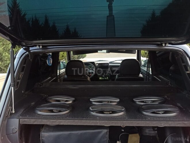 LADA (VAZ) Niva 2015, 20,000 km - 1.8 l - Şirvan