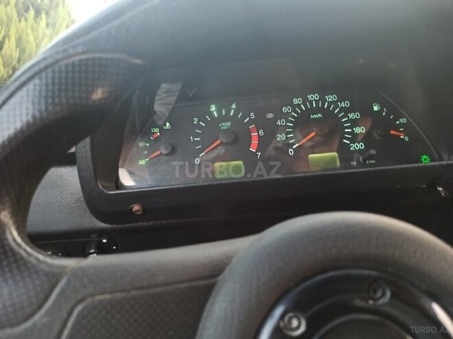 LADA (VAZ) Niva 2015, 20,000 km - 1.8 l - Şirvan