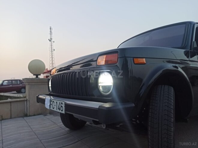 LADA (VAZ) Niva 2015, 20,000 km - 1.8 l - Şirvan