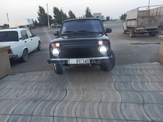 LADA (VAZ) Niva 2015, 20,000 km - 1.8 l - Şirvan