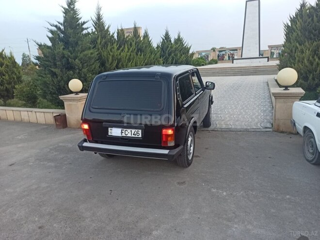 LADA (VAZ) Niva 2015, 20,000 km - 1.8 l - Şirvan