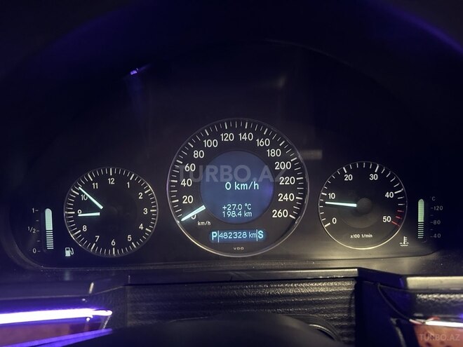 Mercedes E 220 d 2002, 482,300 km - 2.2 l - Bakı